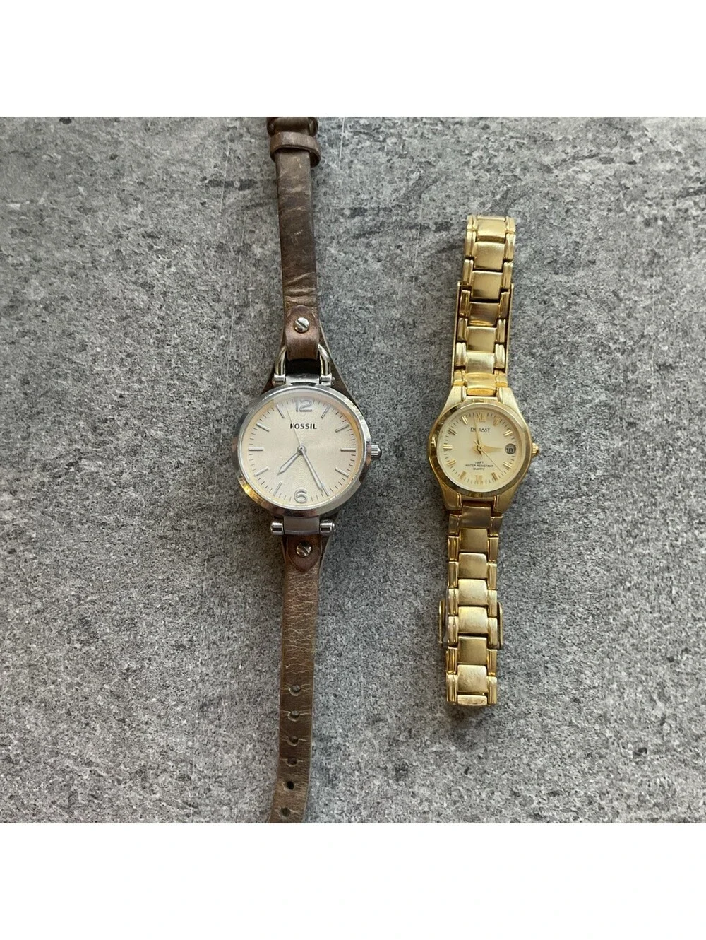 Nice Pair of Fossil And Gruen Womens Watches Both Watches Run Great D1